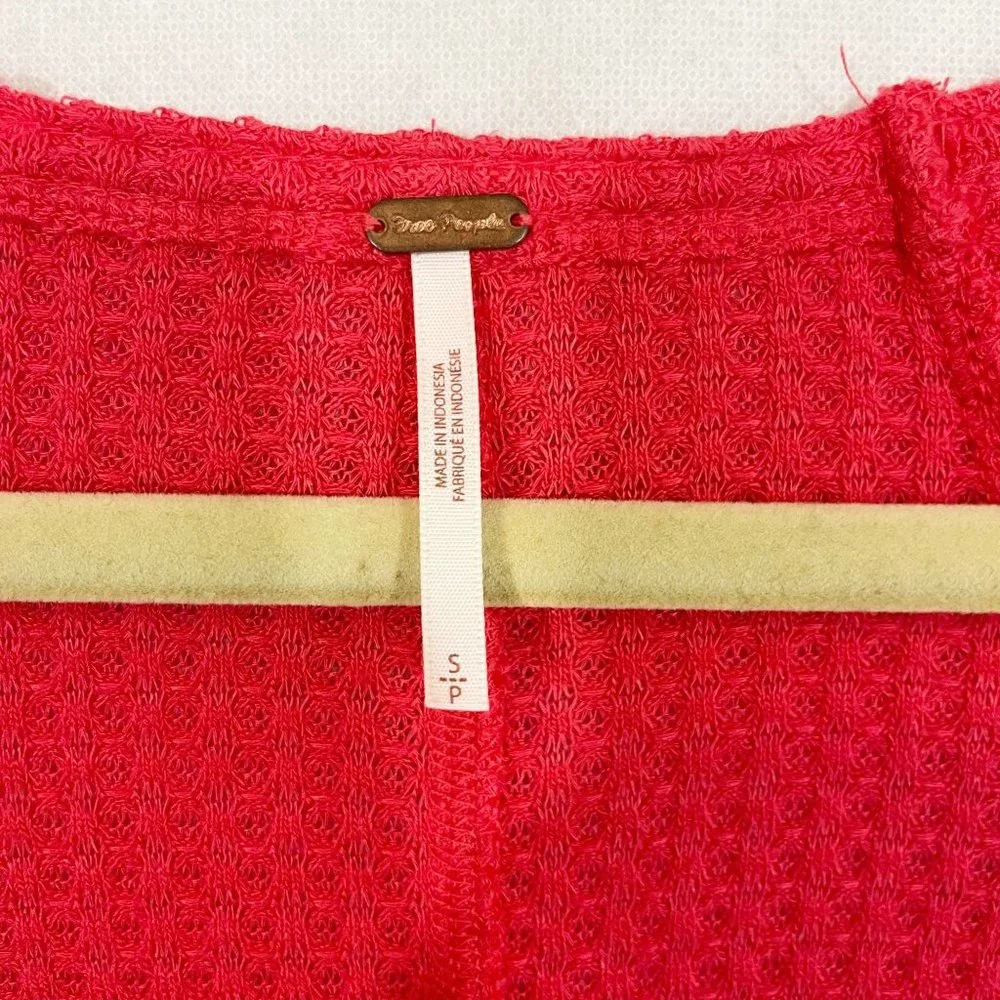 Free People Ventura Thermal Tee Long Sleeve High Low Hem Scoop Neck Orange SMALL